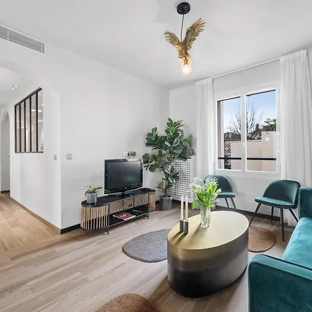 Jessicannes - Cooper - 3 - Central, Spacieux, Terrasse Apartment *